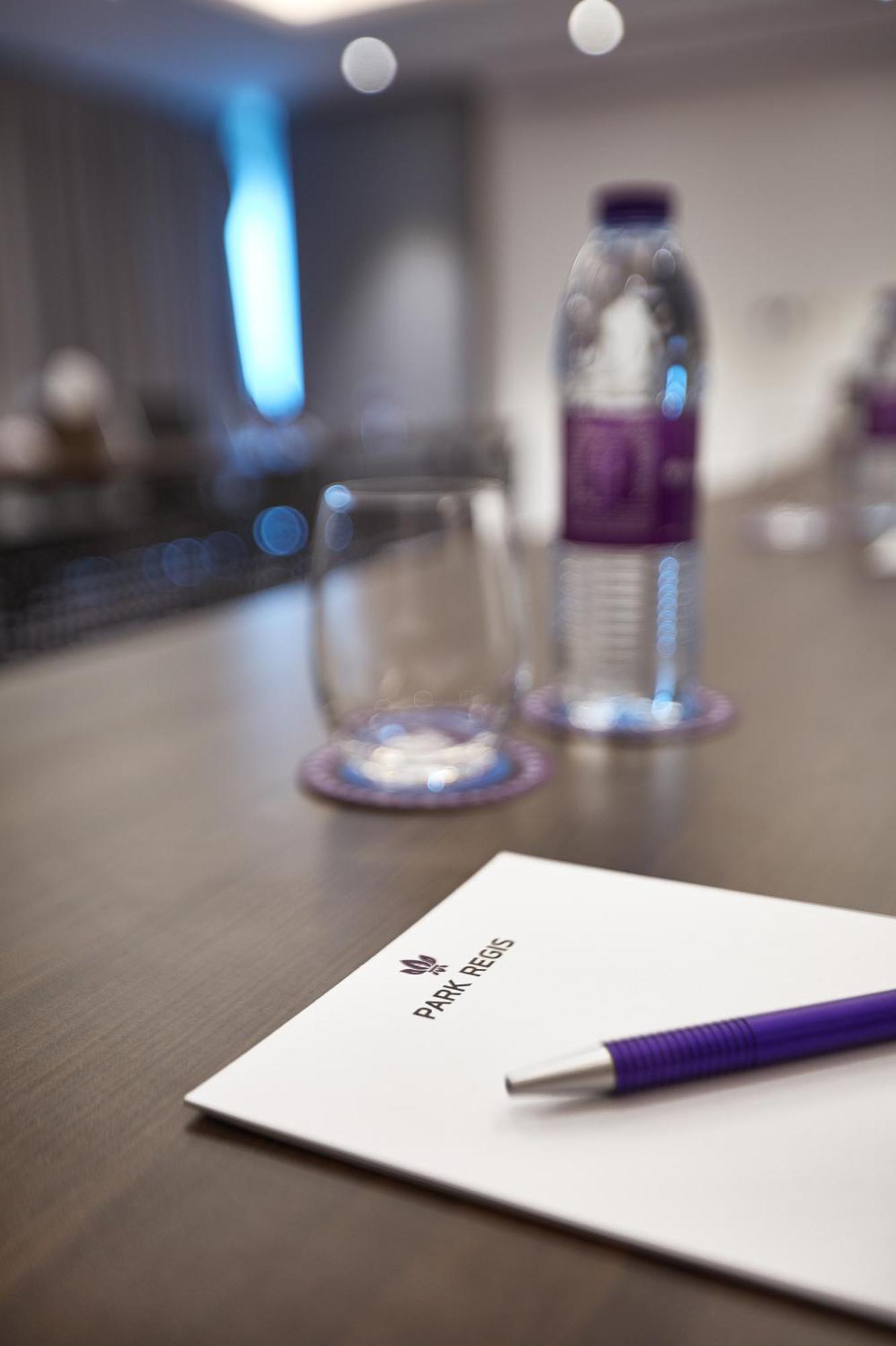 Park Regis Business Bay Otel Dubai Dış mekan fotoğraf